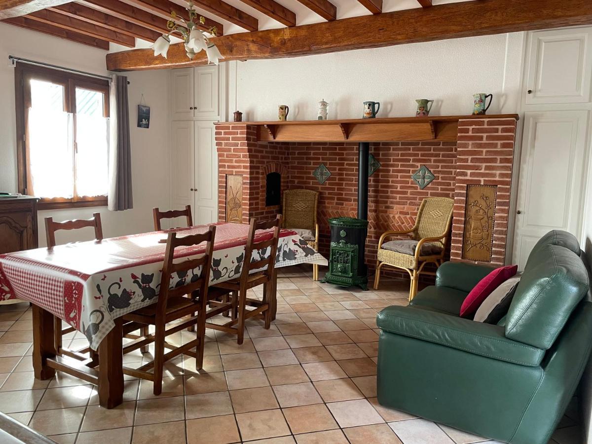 Villa Chez ma tante à Meneslies Extérieur photo